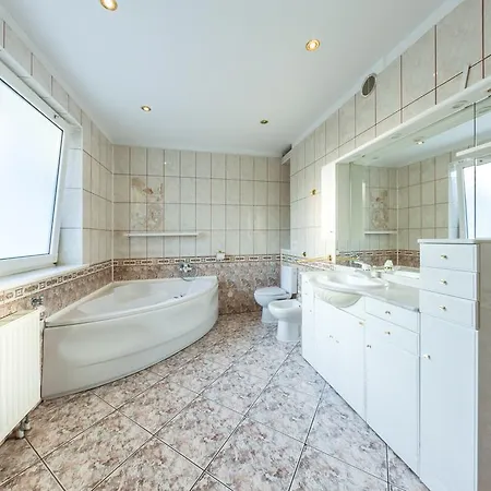 Apartamenty Rodzinne Zdrojowe Kudowa Zdroj Exterior photo